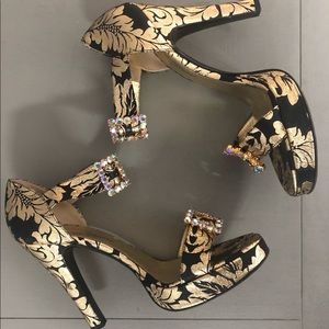 ❌DOLCE & GABBANA Black & Gold Floral Platform Heel